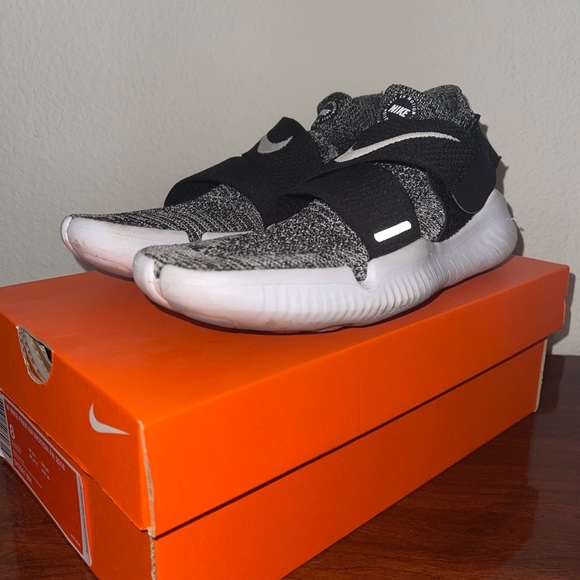 Nike Free Run Motion - Size 8 - Picture 3 of 3